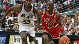 Michael Jordan portant le #12 le soir de la Saint Valentin 1990